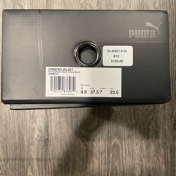 Puma - Picture 3 of 3